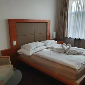 Jerabek Отель