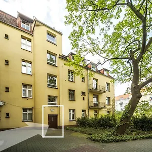  Apartament Very Berry - K Jadwigi 58 - Old Apartment, Self Check In 24h! Polska